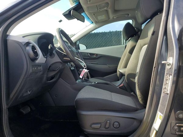 2018 HYUNDAI KONA SEL with Tech Pkg