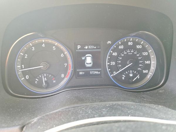 2018 HYUNDAI KONA SEL with Tech Pkg