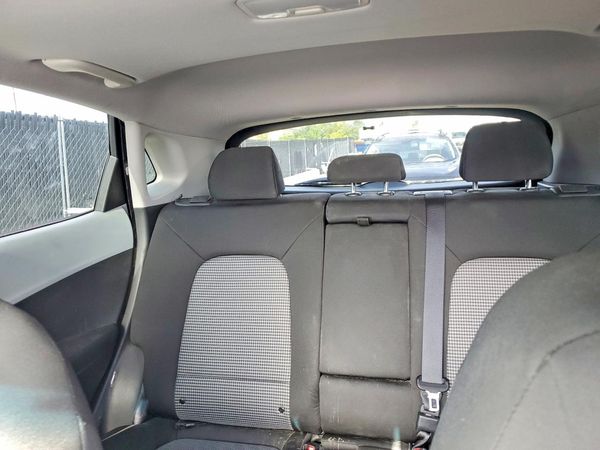 2018 HYUNDAI KONA SEL with Tech Pkg