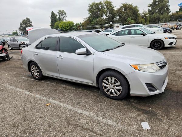 2014 TOYOTA CAMRY