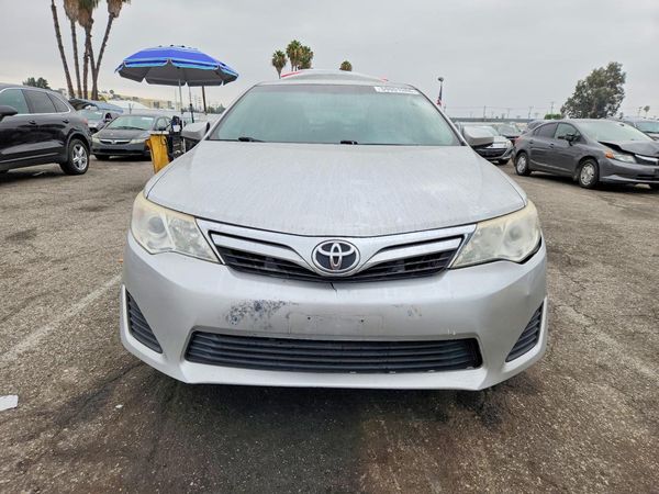 2014 TOYOTA CAMRY