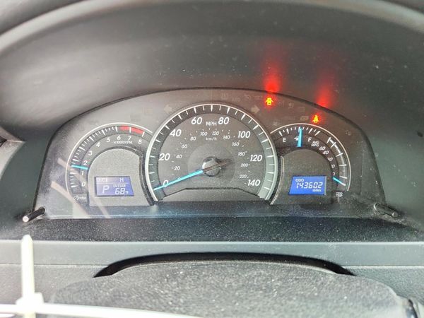 2014 TOYOTA CAMRY