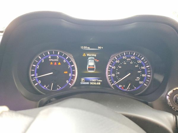 2015 INFINITI Q50