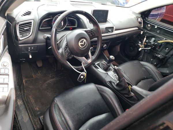 2015 MAZDA 3