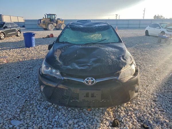 2017 TOYOTA CAMRY
