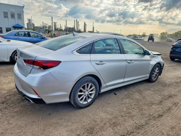 2019 HYUNDAI SONATA Eco Turbo, SE