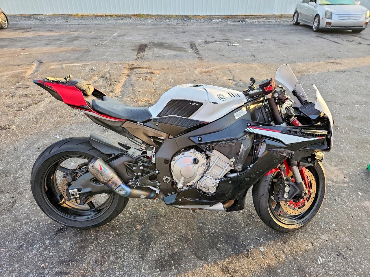 2016 YAMAHA YZF1000