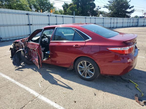 2017 TOYOTA CAMRY