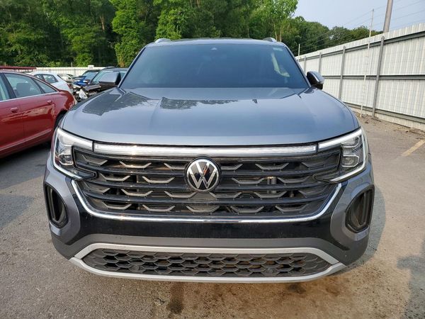 2025 VOLKSWAGEN ATLAS CROSS SPORT 4Motion SE
