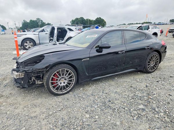 2014 PORSCHE PANAMERA Base (2WD), 4 (4WD)