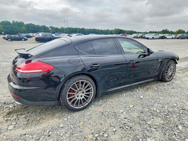 2014 PORSCHE PANAMERA Base (2WD), 4 (4WD)