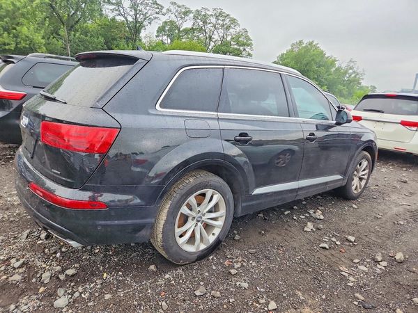 2017 AUDI Q7 quattro Premium — PSRA