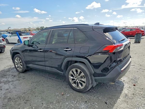 2021 TOYOTA RAV4 Limited