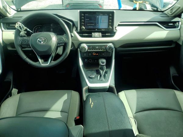2021 TOYOTA RAV4 Limited