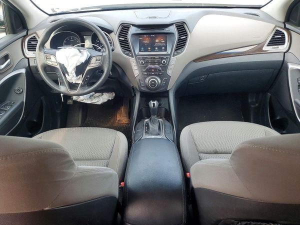 2018 HYUNDAI SANTA FE SE Base
