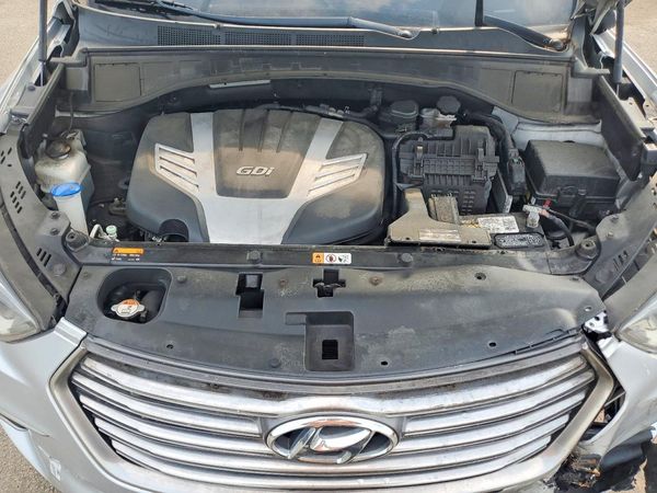 2018 HYUNDAI SANTA FE SE Base