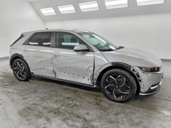 2024 HYUNDAI IONIQ SEL