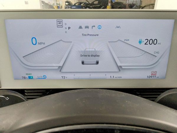 2024 HYUNDAI IONIQ SEL