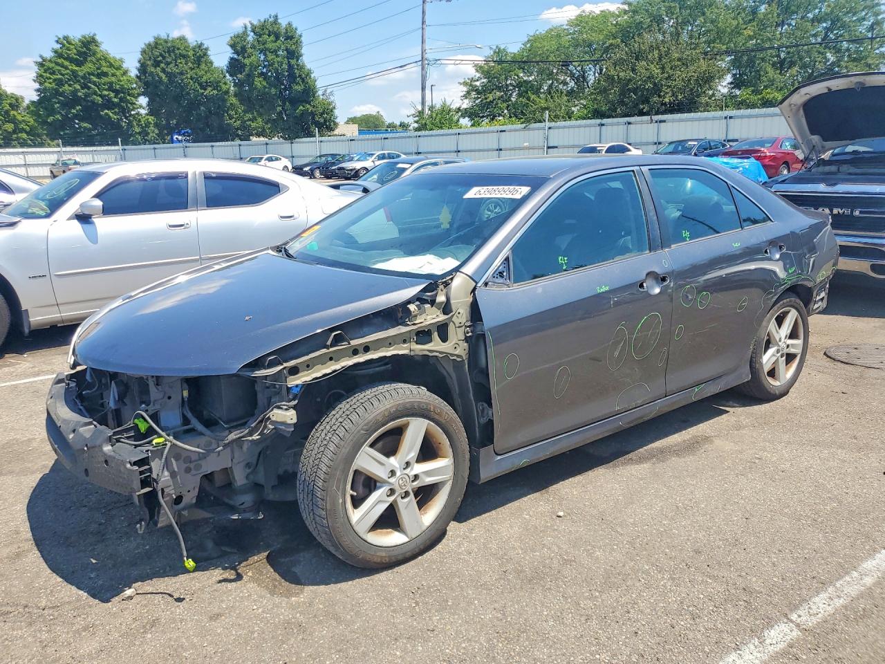 2013 TOYOTA CAMRY
