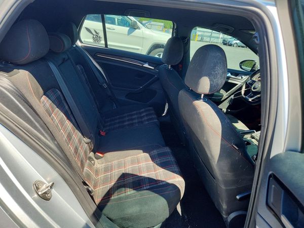 2017 VOLKSWAGEN GTI
