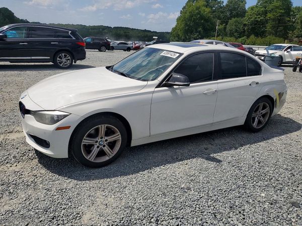 2015 BMW 320