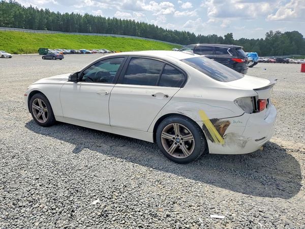 2015 BMW 320