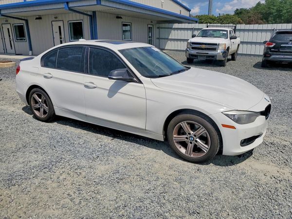 2015 BMW 320