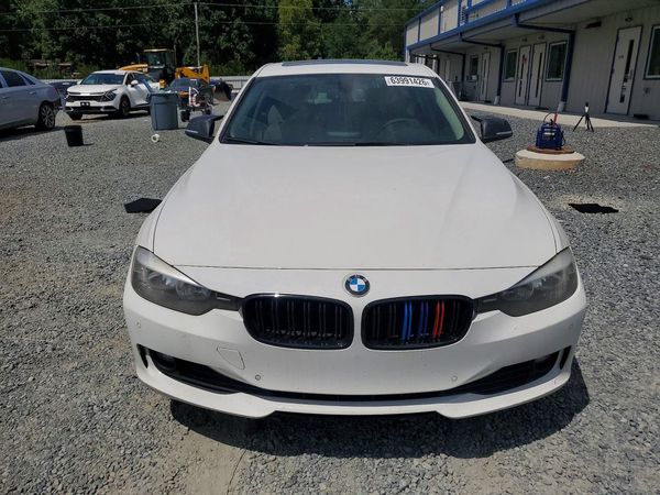 2015 BMW 320