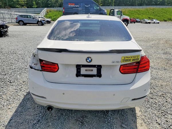 2015 BMW 320