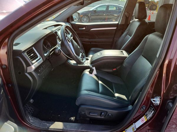 2019 TOYOTA HIGHLANDER