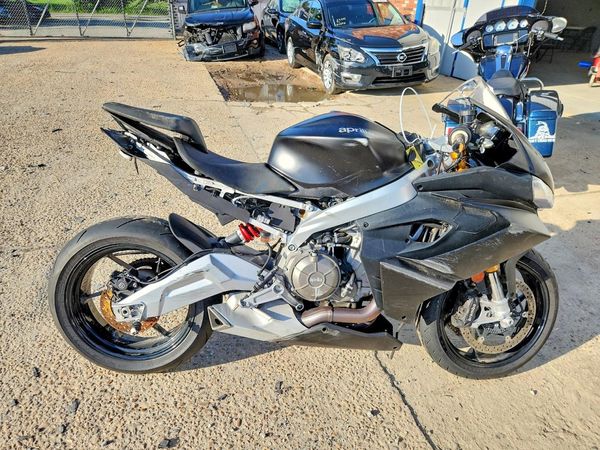 2024 APRILIA RS