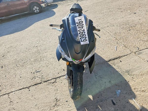 2024 APRILIA RS