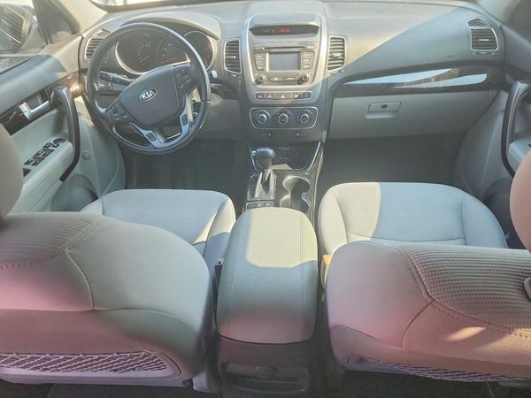 2015 KIA SORENTO GL