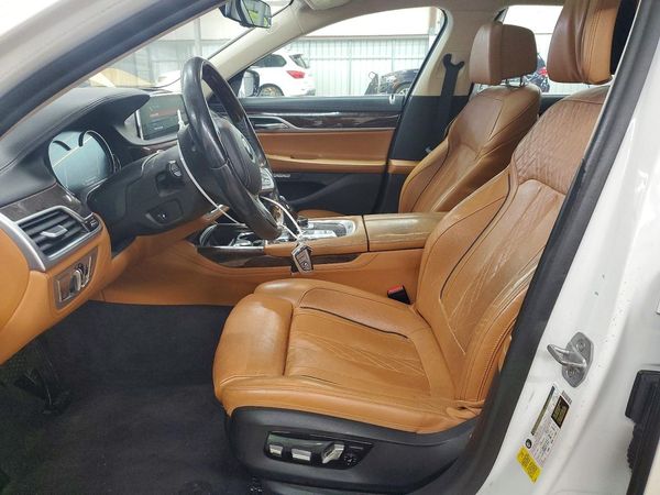 2018 BMW 740
