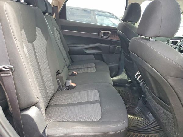 2022 KIA SORENTO LX