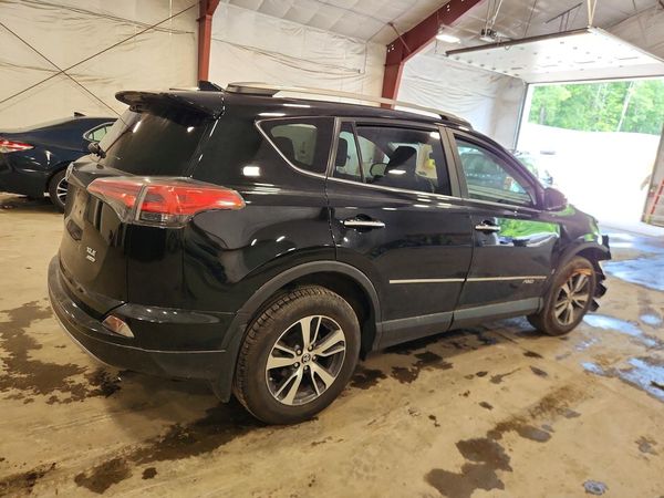 2018 TOYOTA RAV4 Adventure/XLE
