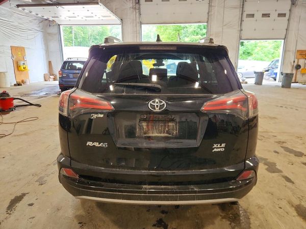 2018 TOYOTA RAV4 Adventure/XLE