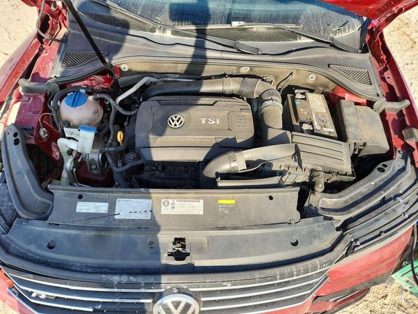2017 VOLKSWAGEN PASSAT