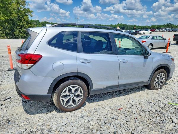 2019 SUBARU FORESTER