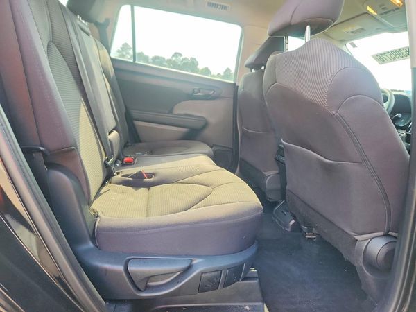 2022 TOYOTA HIGHLANDER L
