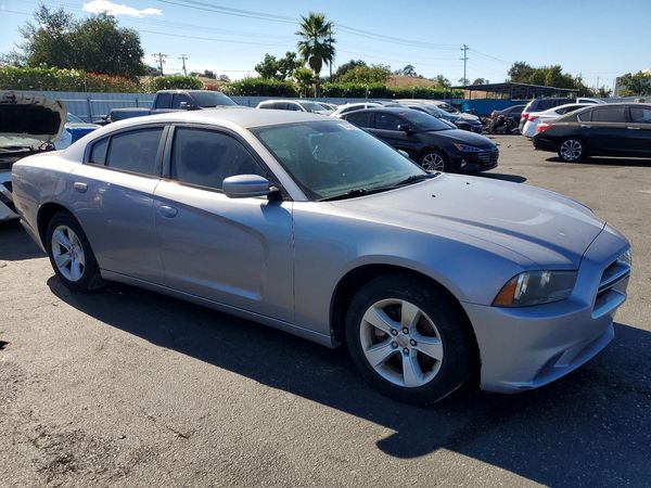2014 DODGE CHARGER SE