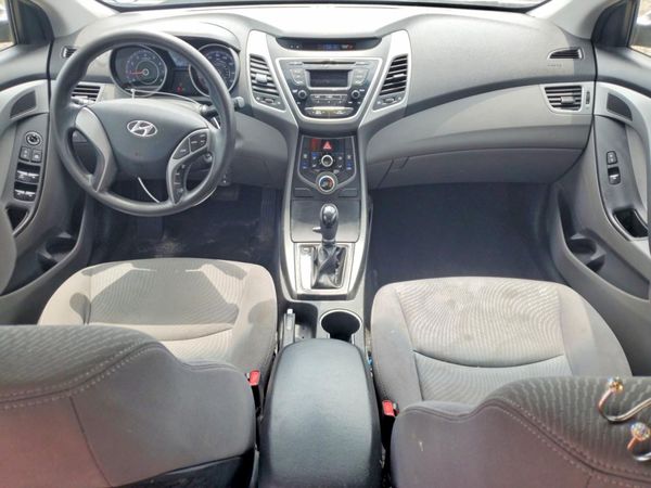 2014 HYUNDAI ELANTRA GLS (Middle)