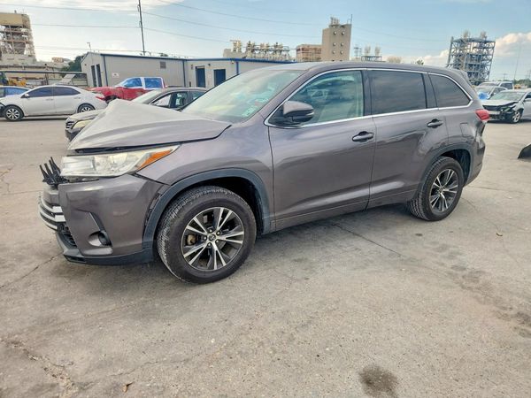 2018 TOYOTA HIGHLANDER