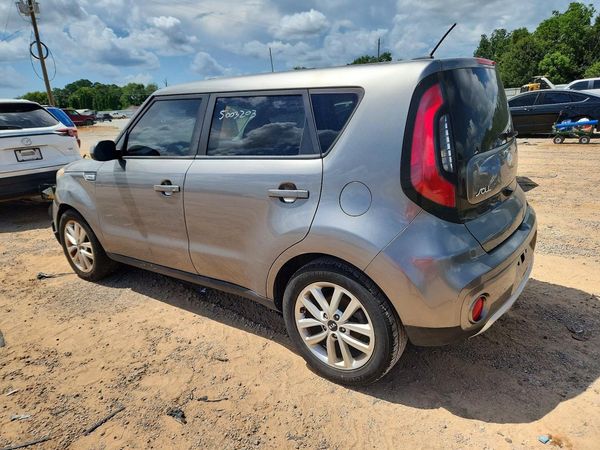 2018 KIA SOUL