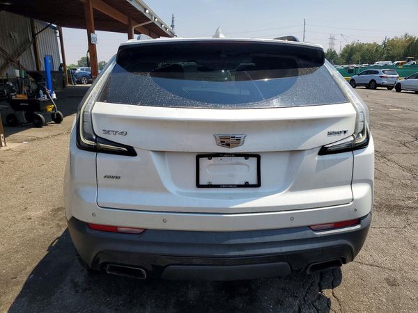 2020 CADILLAC XT4