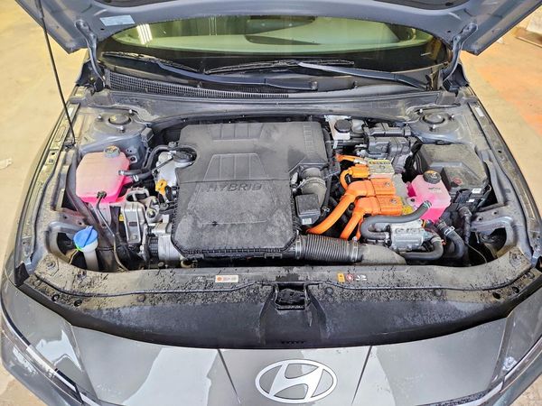 2024 HYUNDAI ELANTRA Blue