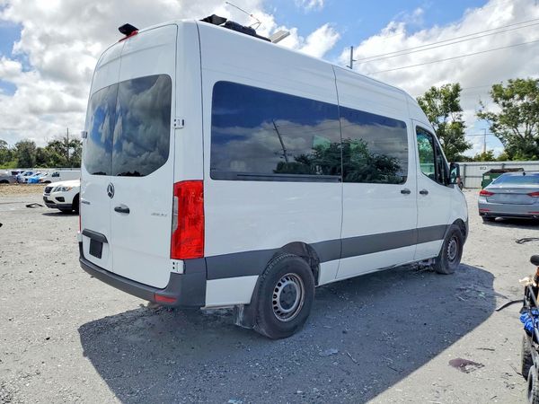 2025 MERCEDES-BENZ SPRINTER