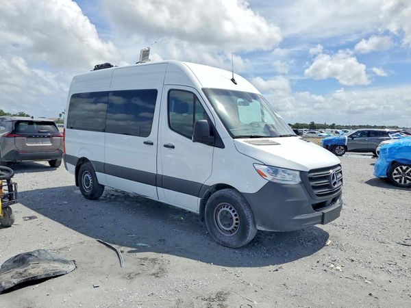 2025 MERCEDES-BENZ SPRINTER