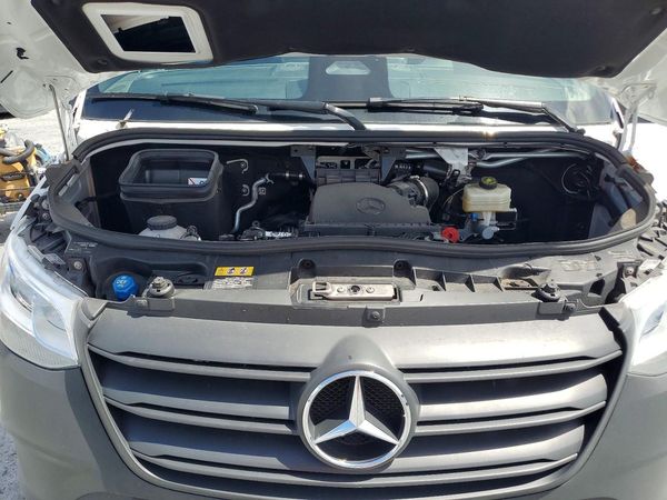 2025 MERCEDES-BENZ SPRINTER