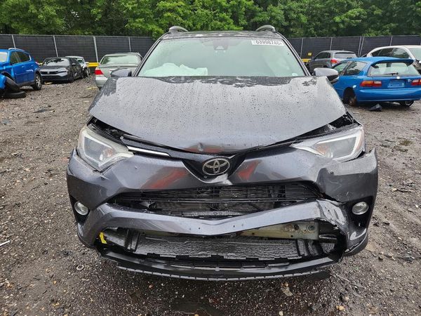 2018 TOYOTA RAV4 Adventure/XLE